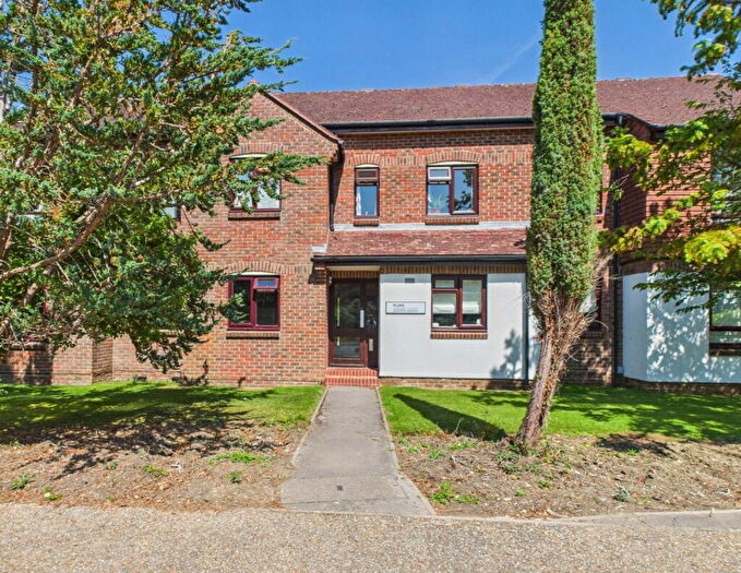 2 Bedroom Flat For Sale In Gorringes Brook, Horsham, West Sussex, RH12