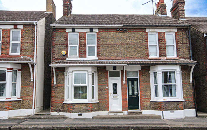 3 Bedroom Semi-Detached House For Sale In Victoria Road, ME10