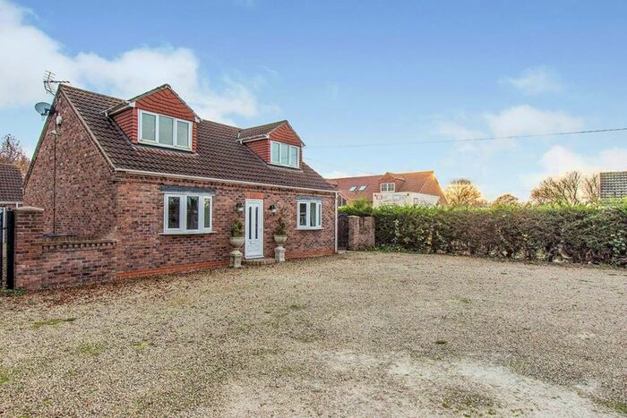 3 Bedroom Bungalow To Rent In Kirton Lane, Thorne, Doncaster, South Yorkshire, DN8