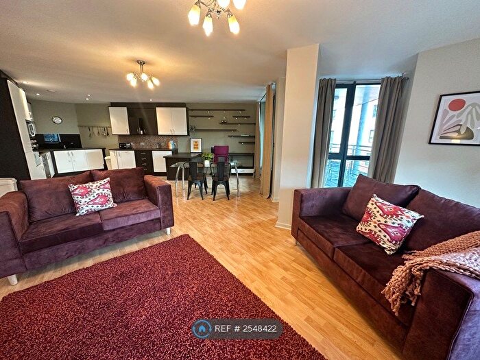 2 Bedroom Flat To Rent In City South, Manchester, M15