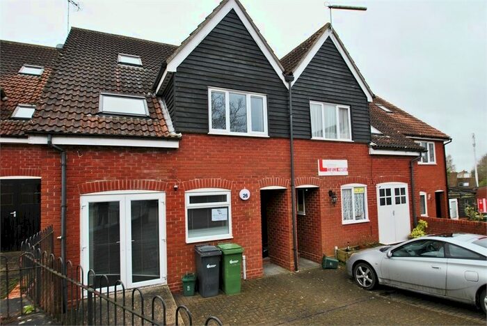 4 Bedroom Semi-Detached House To Rent In Priors Way, Coggeshall, Essex, CO6