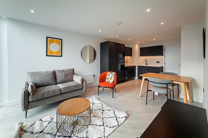 1 Bedroom Apartment To Rent In Vista River Tower, M3