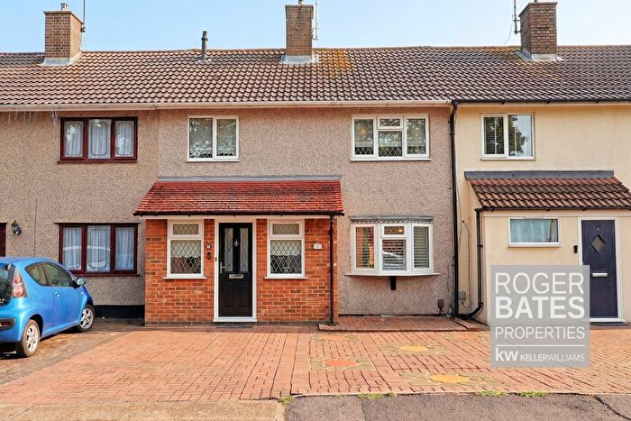 3 Bedroom Terraced House For Sale In Norwood End, Basildon, SS14