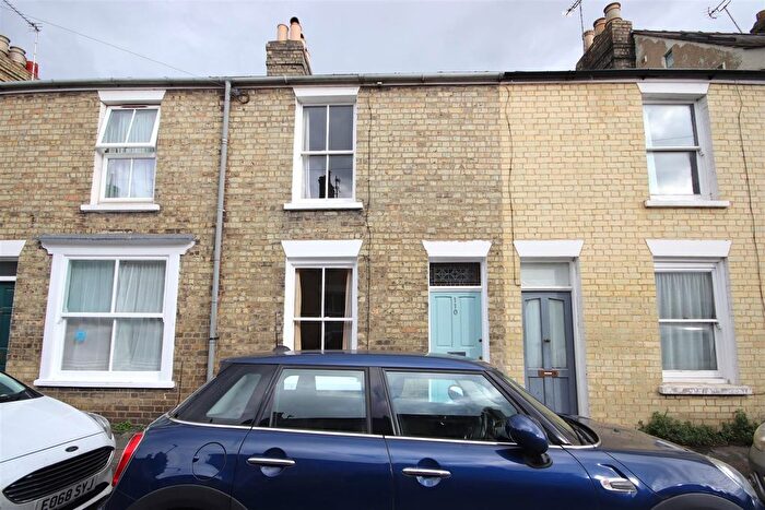 2 Bedroom Terraced House To Rent In Sturton Street, Cambridge, CB1