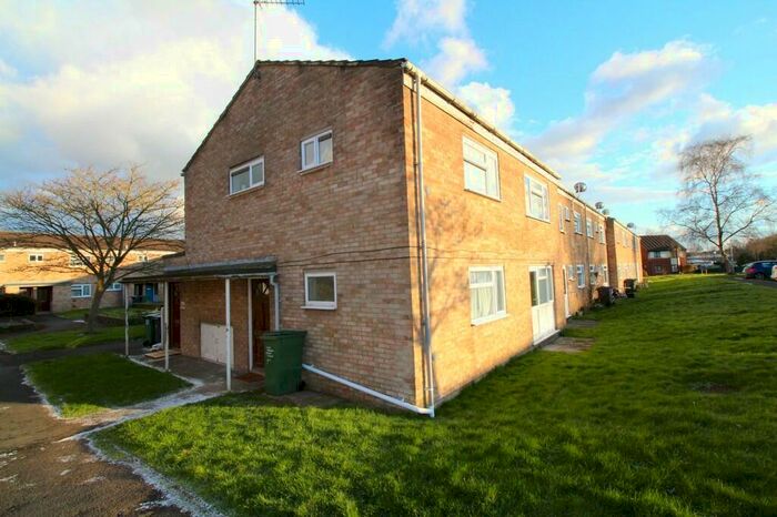 2 Bedroom Apartment To Rent In Westcroft, Chippenham, SN14