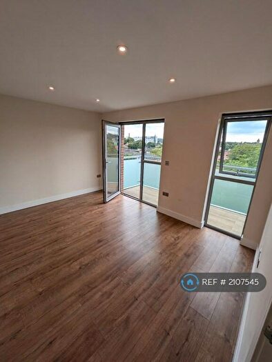 2 Bedroom Flat To Rent In Campshill Road, London, SE13