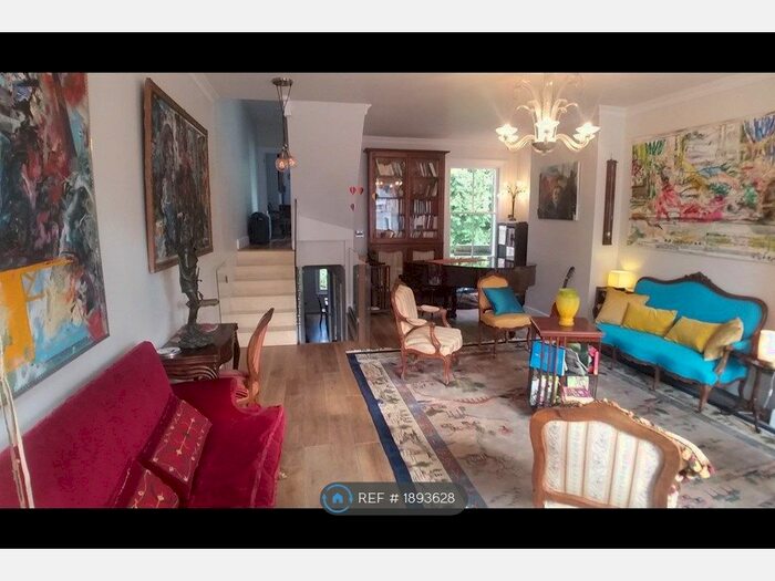 4 Bedroom Maisonette To Rent In Stanlake Road, London, W12