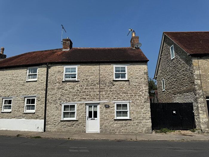 2 Bedroom Property For Sale In Salisbury Street, Mere, Warminster, BA12