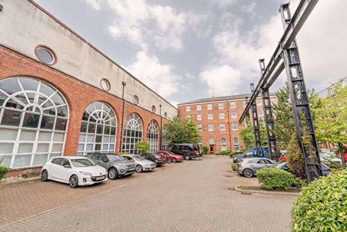 2 Bedroom Flat To Rent In Cook Street, Tradeston, Glasgow, G5