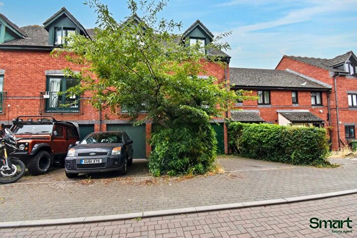 3 Bedroom Terraced House For Sale In Chandlers Walk, Exeter, EX2