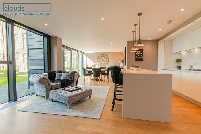 4 Bedroom Flat To Rent In Simpson Loan, Edinburgh, EH3