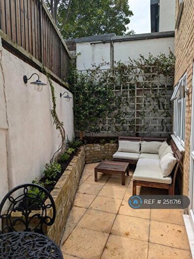 2 Bedroom Maisonette To Rent In Ladywell Road, London, SE13