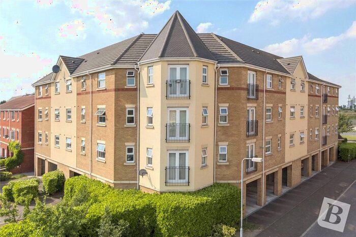 2 Bedroom Flat To Rent In Culvers Court, Gravesend, Kent, DA12