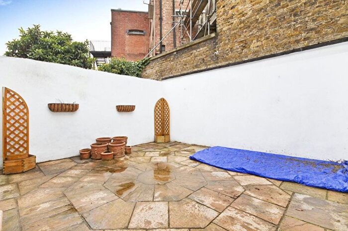 4 Bedroom Terraced House To Rent In Hannell Road, Fulham, SW6