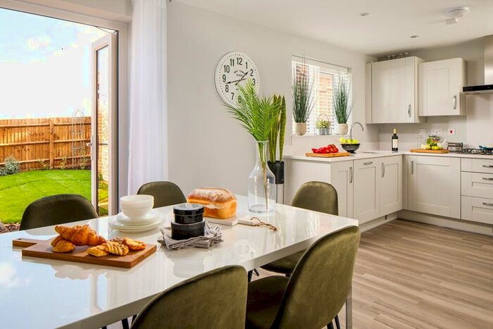 4 Bedroom Semi-Detached House For Sale In Stirling Close, Maldon, CM9