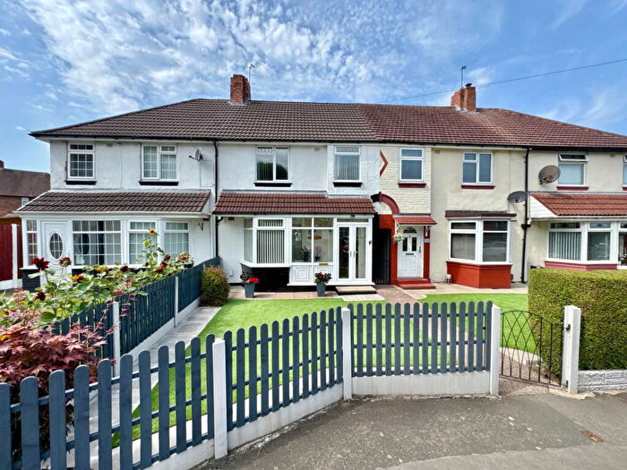 3 Bedroom End Of Terrace House To Rent In Mansion Crescent, Smethwick, B67