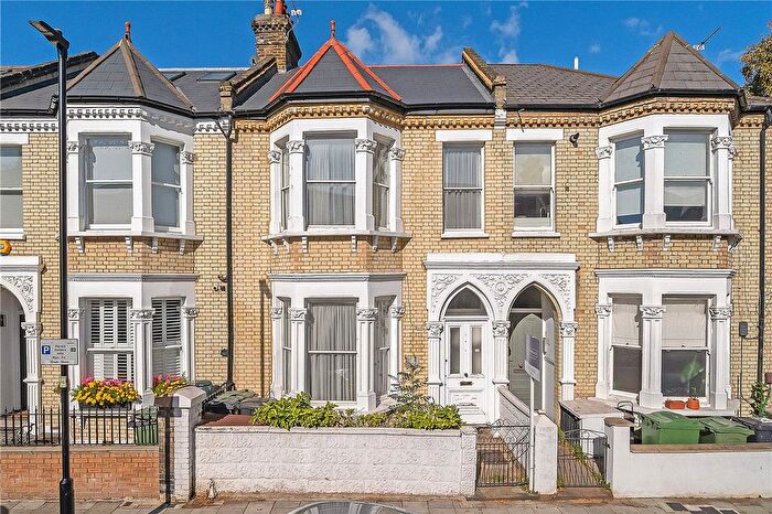 3 Bedroom Terraced House For Sale In Elms Crescent, London, SW4