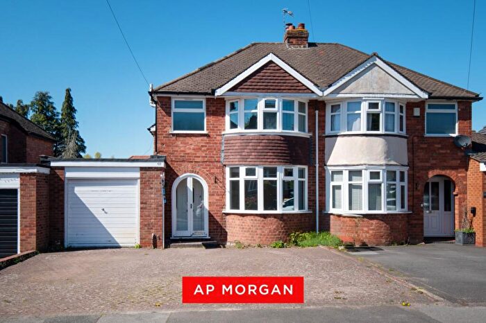 3 Bedroom Semi-Detached House For Sale In Berkeley Road, Shirley, Solihull, West Midlands, B90