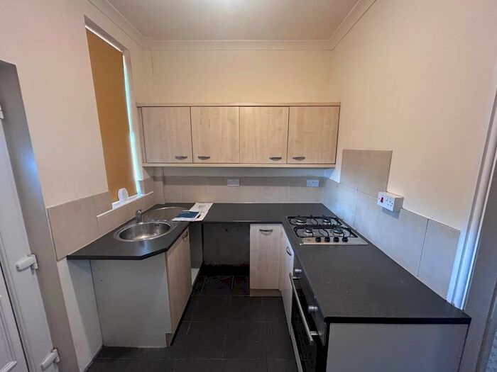 1 Bedroom Terraced House To Rent In Brighton Street, Wakefield, WF2