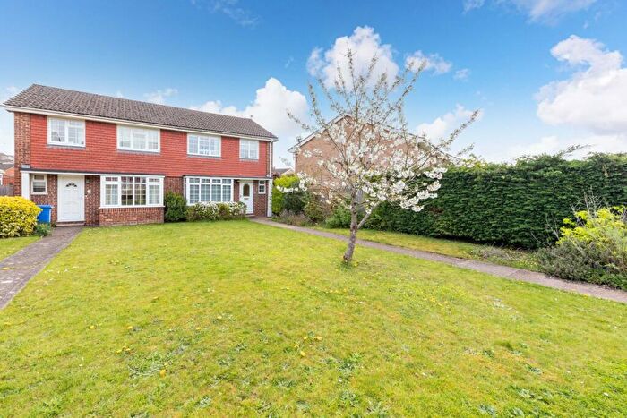 3 Bedroom Semi Detached House For Sale In Dorchester Close, Maidenhead, SL6