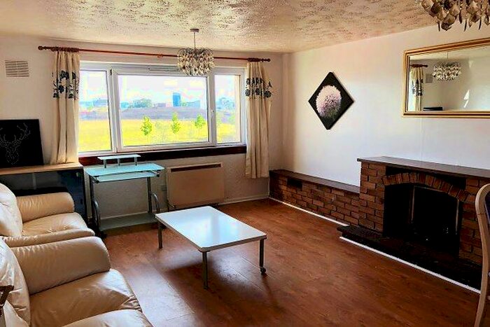 3 Bedroom Flat To Rent In Fountainwell Drive, Glasgow, G21