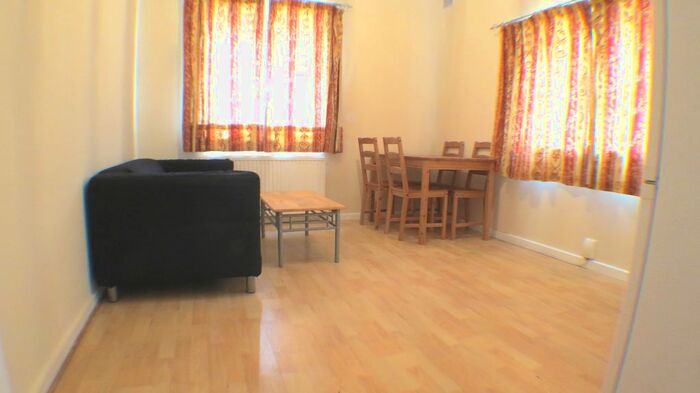 1 Bedroom Maisonette To Rent In Ravensbury Road, Earlsfield, London, SW18