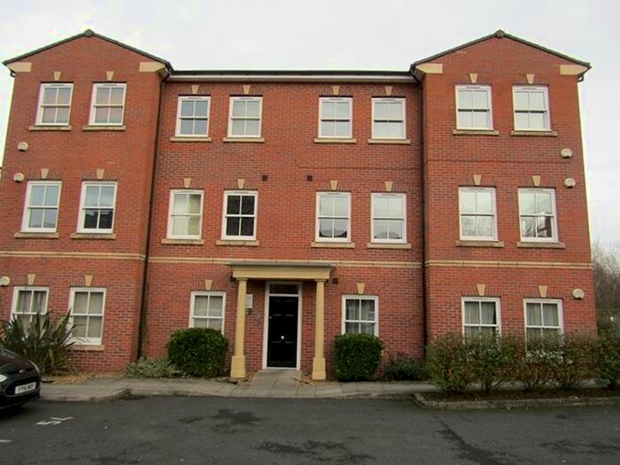 2 Bedroom Flat To Rent In Hatters Court, Higher Hillgate, Stockport, SK1