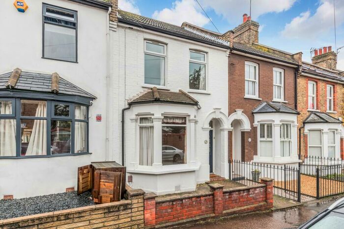 2 Bedroom Terraced House To Rent In Albert Road, South Woodford, E18