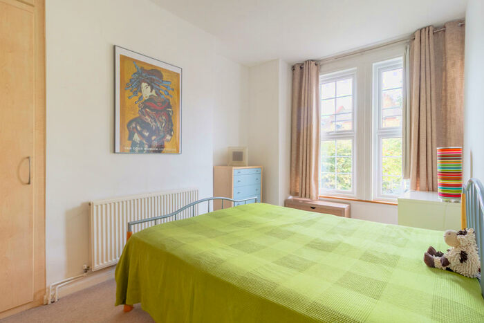 2 Bedroom Flat To Rent In Sparsholt Road, London, United Kingdom, N19