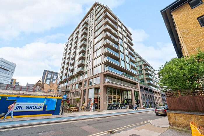 3 Bedroom Flat For Sale In Royal Mint Street, Tower Hill, London, E1