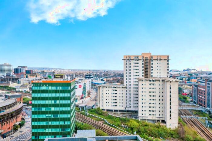 2 Bedroom Flat To Rent In Bute Terrace, Cardiff, CF10