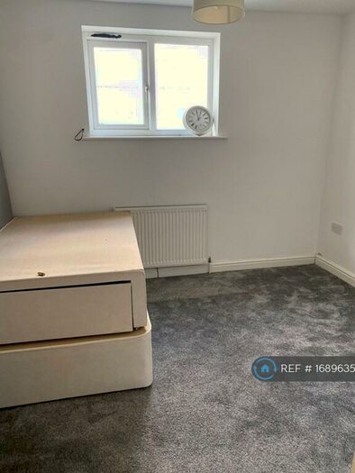 3 Bedroom Flat To Rent In Leicester Road, Leicestershire, LE10