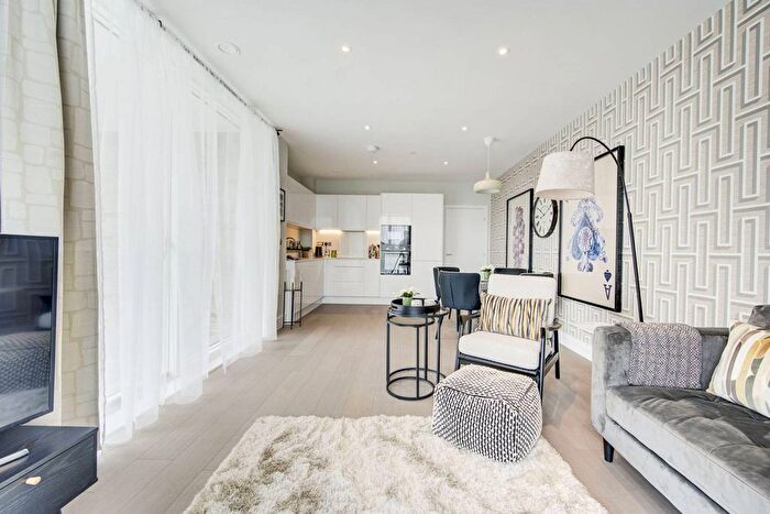 2 Bedroom Flat For Sale In Unit Bookbinder Point, Acton, W3