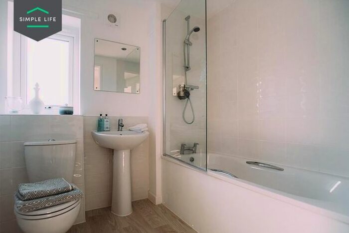 4 Bedroom Semi-Detached House To Rent In Medway Close, Sheffield, S2