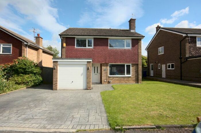 4 Bedroom Detached House For Sale In Osprey Close, Guisborough, North Yorkshire, TS14