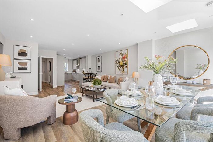 4 Bedroom Detached House For Sale In The Clayburn At Herons Lake, Theale, Reading, RG7