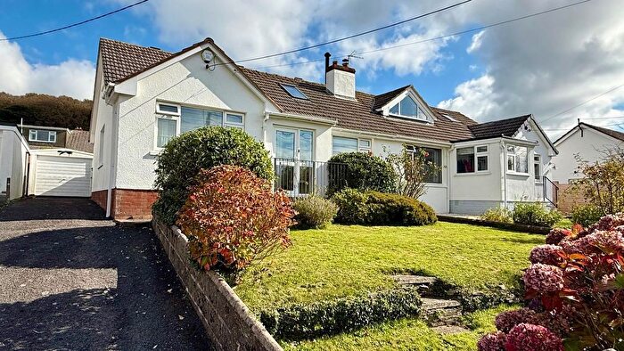 4 Bedroom Semi-Detached Bungalow For Sale In Pixie Lane, Braunton, EX33