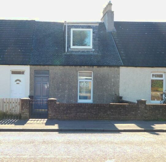 2 Bedroom Cottage To Rent In Seafield Rows, Seafield, EH47