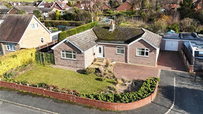 4 Bedroom Bungalow For Sale In Park Close, Westwoodside, Doncaster, Lincolnshire, DN9