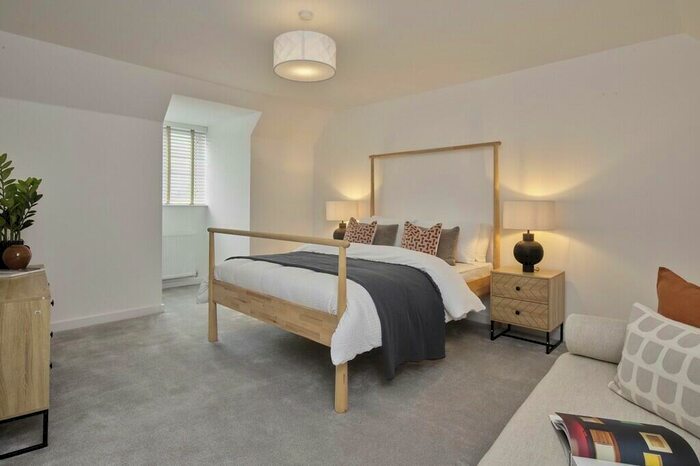 5 Bedroom Detached House For Sale In Tattenhoe Park, Priestley Drive, Milton Keynes, Buckinghamshire, MK4
