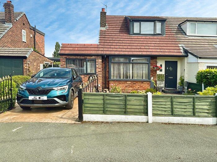 2 Bedroom Semi-Detached House For Sale In Falkland Road, Breightmet, BL2