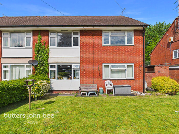 2 Bedroom Flat For Sale In East Lawns, Crewe, CW3