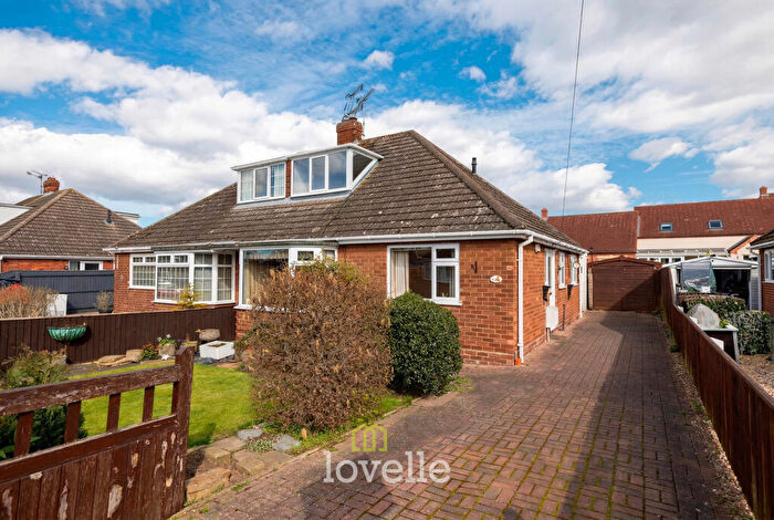 3 Bedroom Semi-Detached Bungalow For Sale In Earl Avenue, New Waltham, DN36