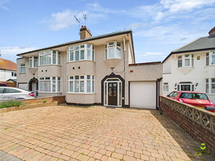 3 Bedroom Semi-Detached House For Sale In Hollingbourne Avenue, Bexleyheath, Kent, DA7