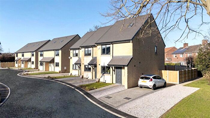 4 Bedroom Terraced House For Sale In Howarth Gardens, Brinsworth, Rotherham, South Yorkshire, S60