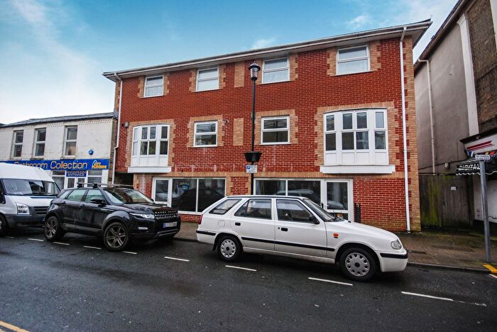 2 Bedroom Property To Rent In - High Street, Ryde, PO33