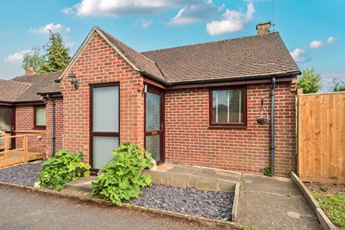 1 Bedroom Bungalow For Sale In Kennington, Oxford, OX1