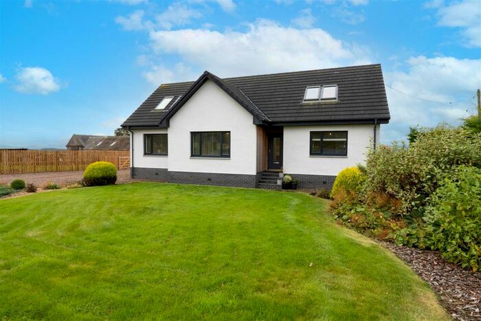 4 Bedroom Detached House For Sale In Carnwath Road, Kilncadzow, Carluke, ML8