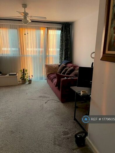 1 Bedroom Flat To Rent In Meridia Court, London, E15