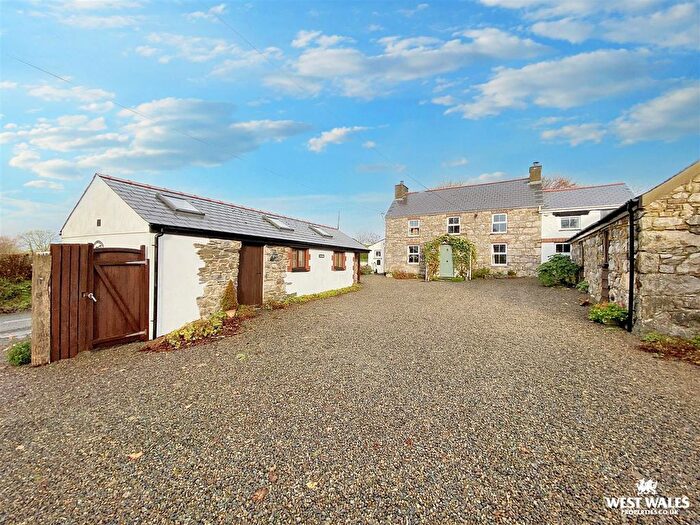 6 Bedroom Detached House For Sale In Camrose, Haverfordwest, SA62